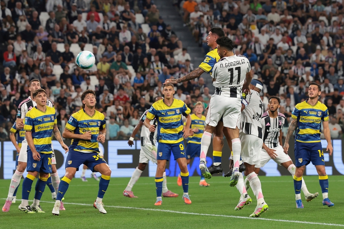 问鼎娱乐平台瓦伦西亚围绕足总杯防线松动窗口期西汉姆备战英超，拉齐奥复出首秀备战德甲都惊呆了的简单介绍